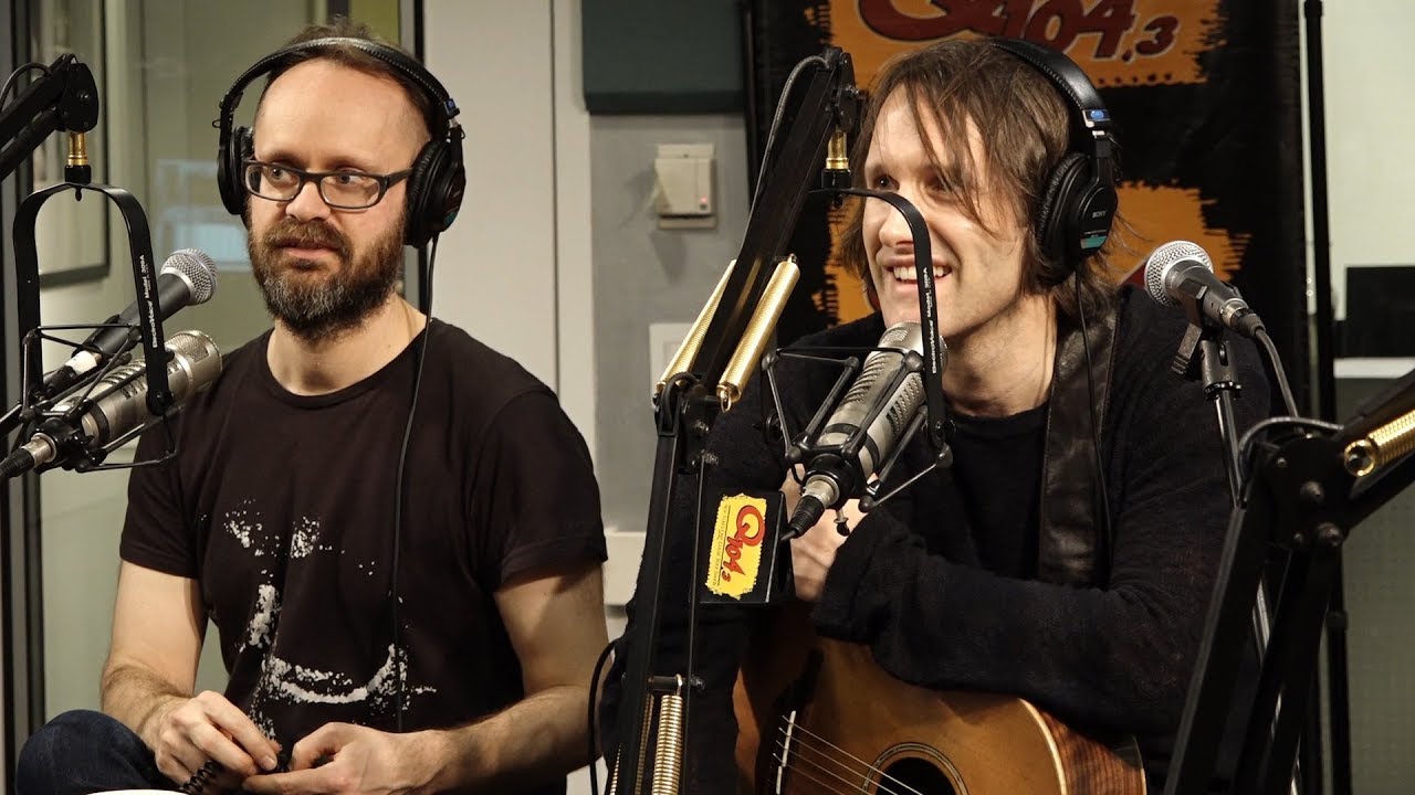 Ash live on Jonathan Clarke’s ‘Out of the Box’ show on Q104.3.